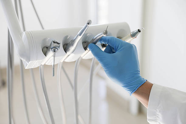 Professional Tooth Extraction technician working in Hilliard, OH